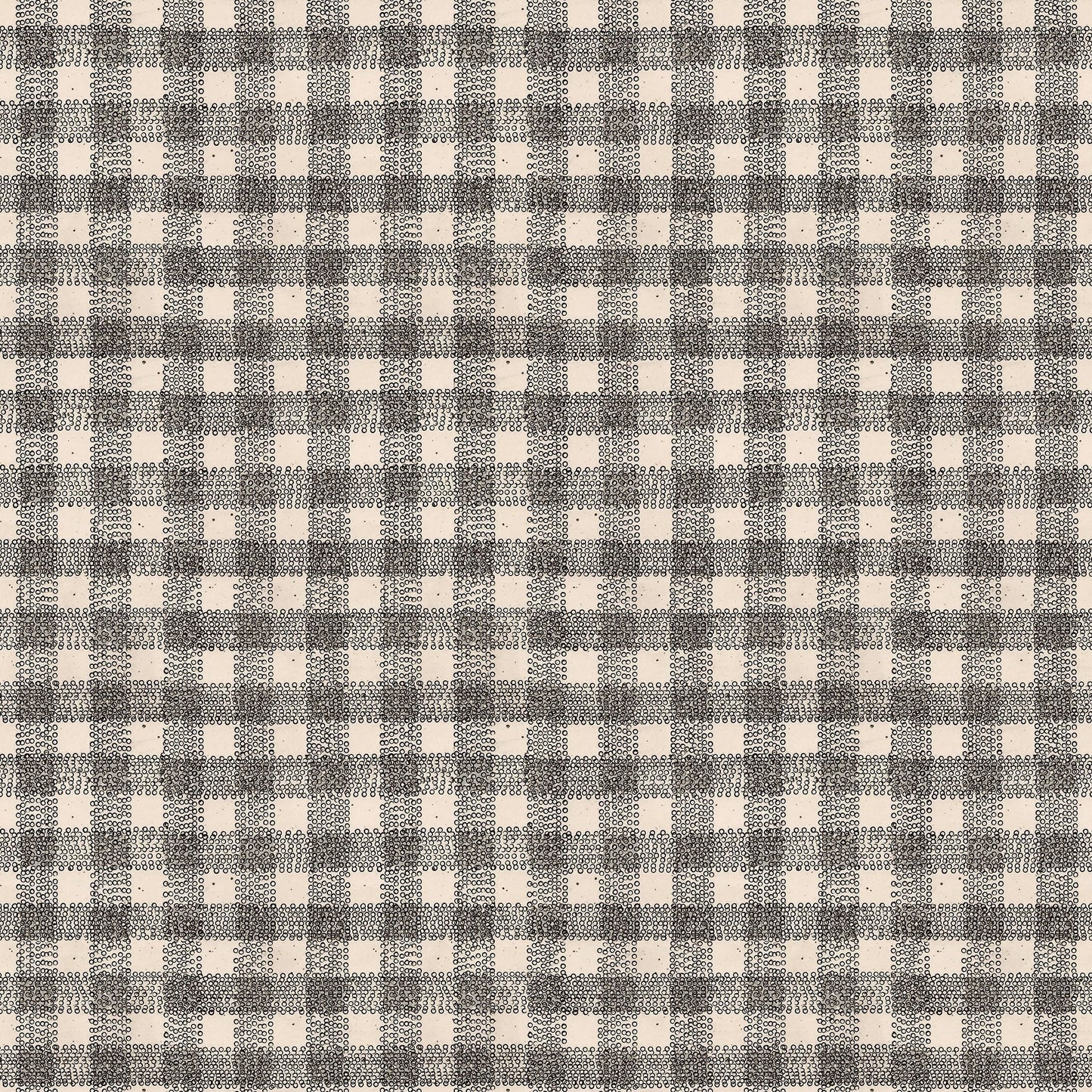 Dot Gingham in Natural-Black